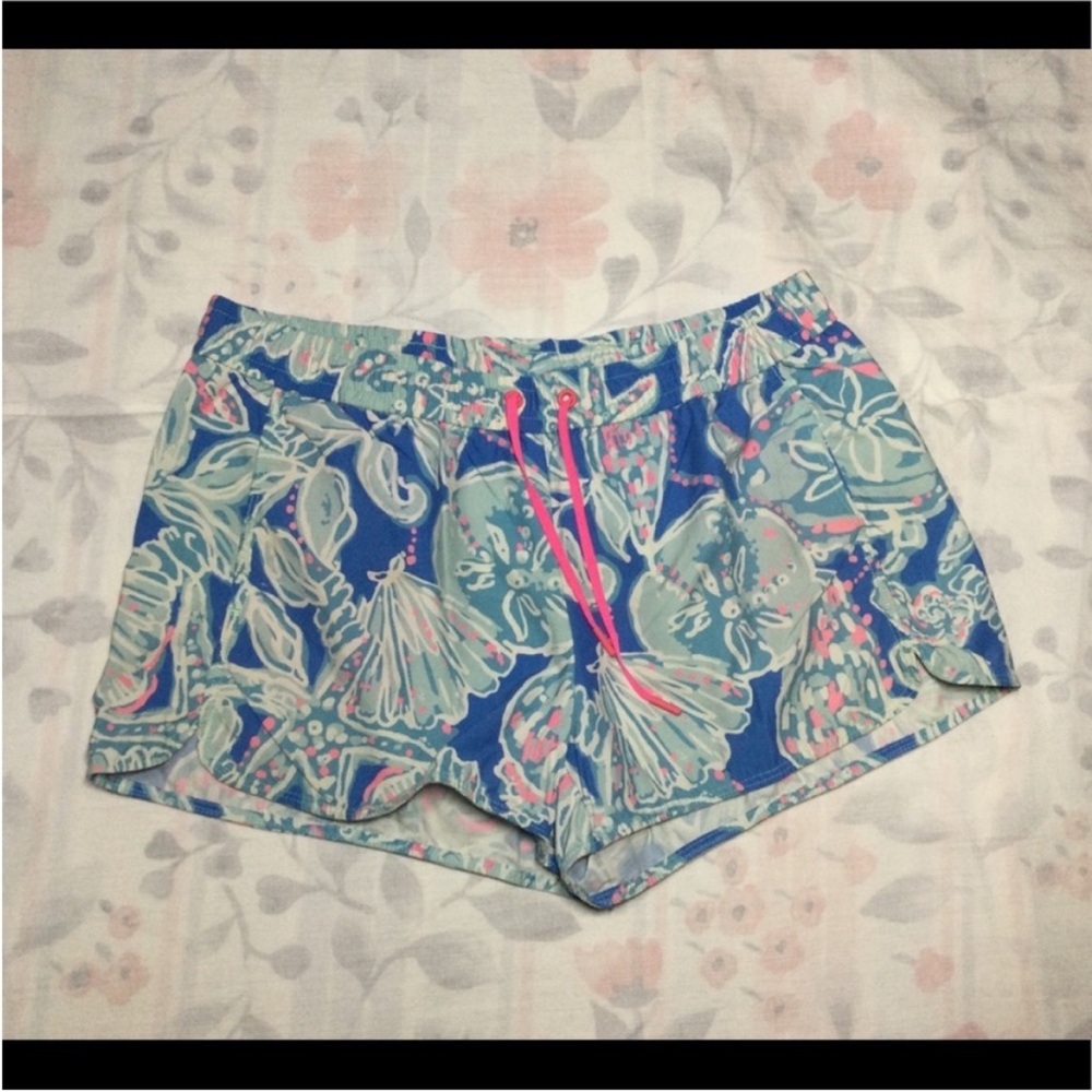 Lilly Pulitzer Shorts Medium